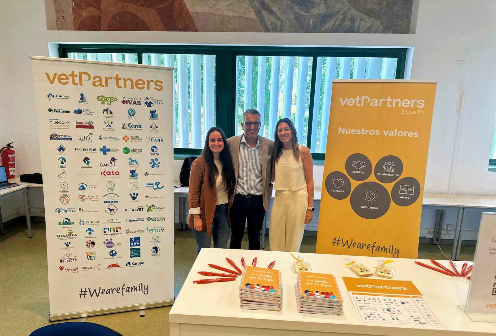 Feira de emprego exclusiva para veterinários no Campus de Rabanales da Faculdade de Medicina Veterinária da Universidade Manuel Hidalgo de Córdoba